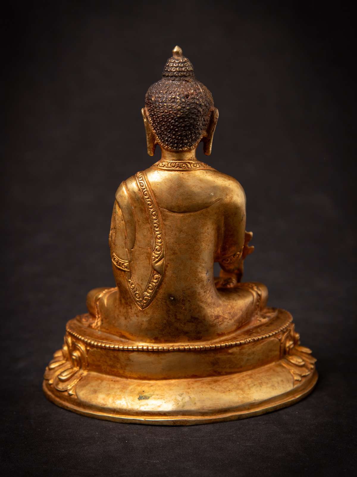 Golden_buddha_statue_3840-40-4.jpg