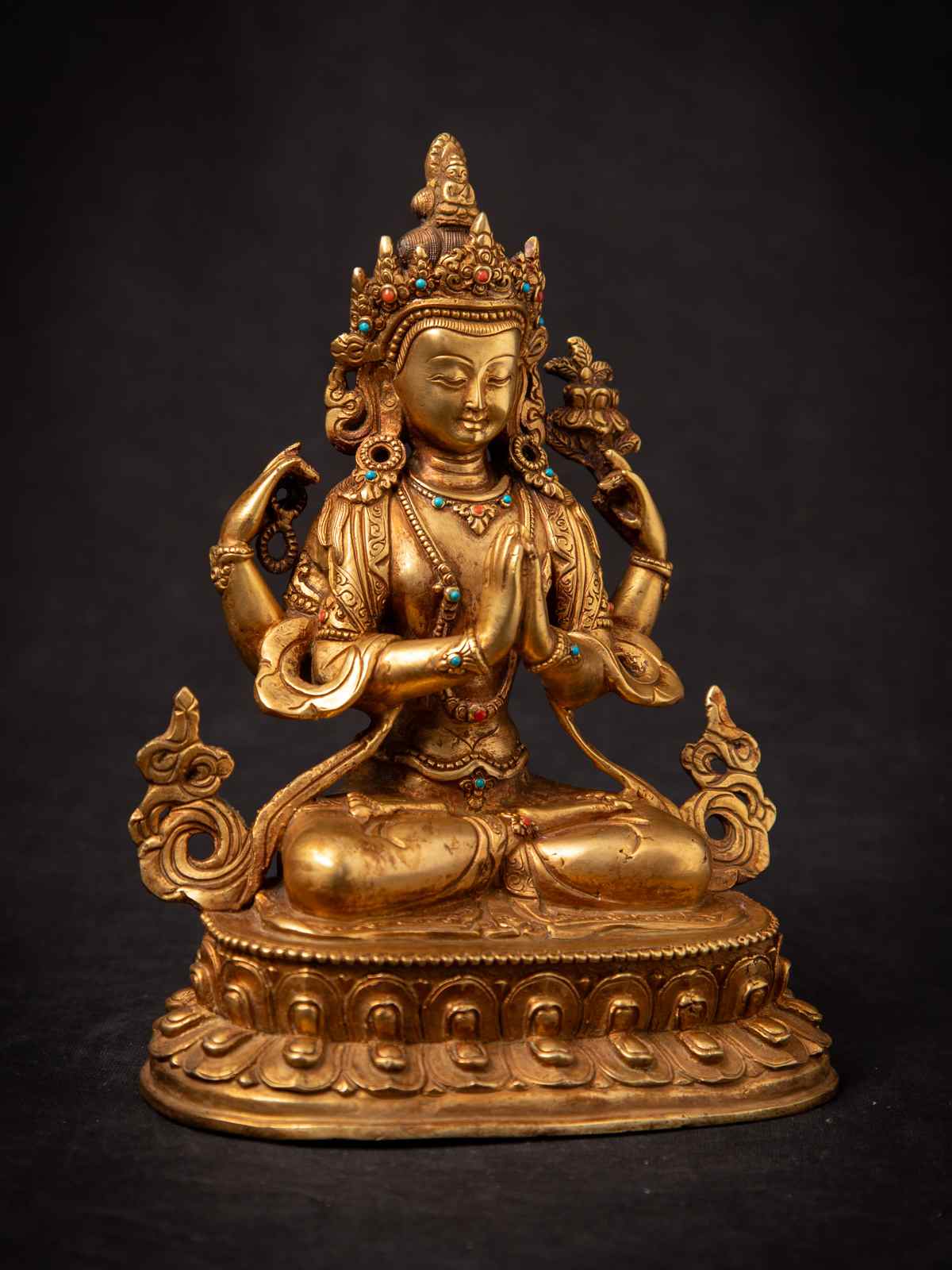 golden_buddha_statue_3840-118-6.jpg