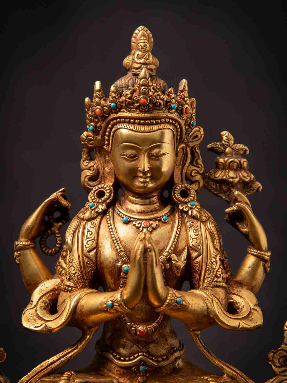 golden_buddha_statue_3840-118-9.jpg
